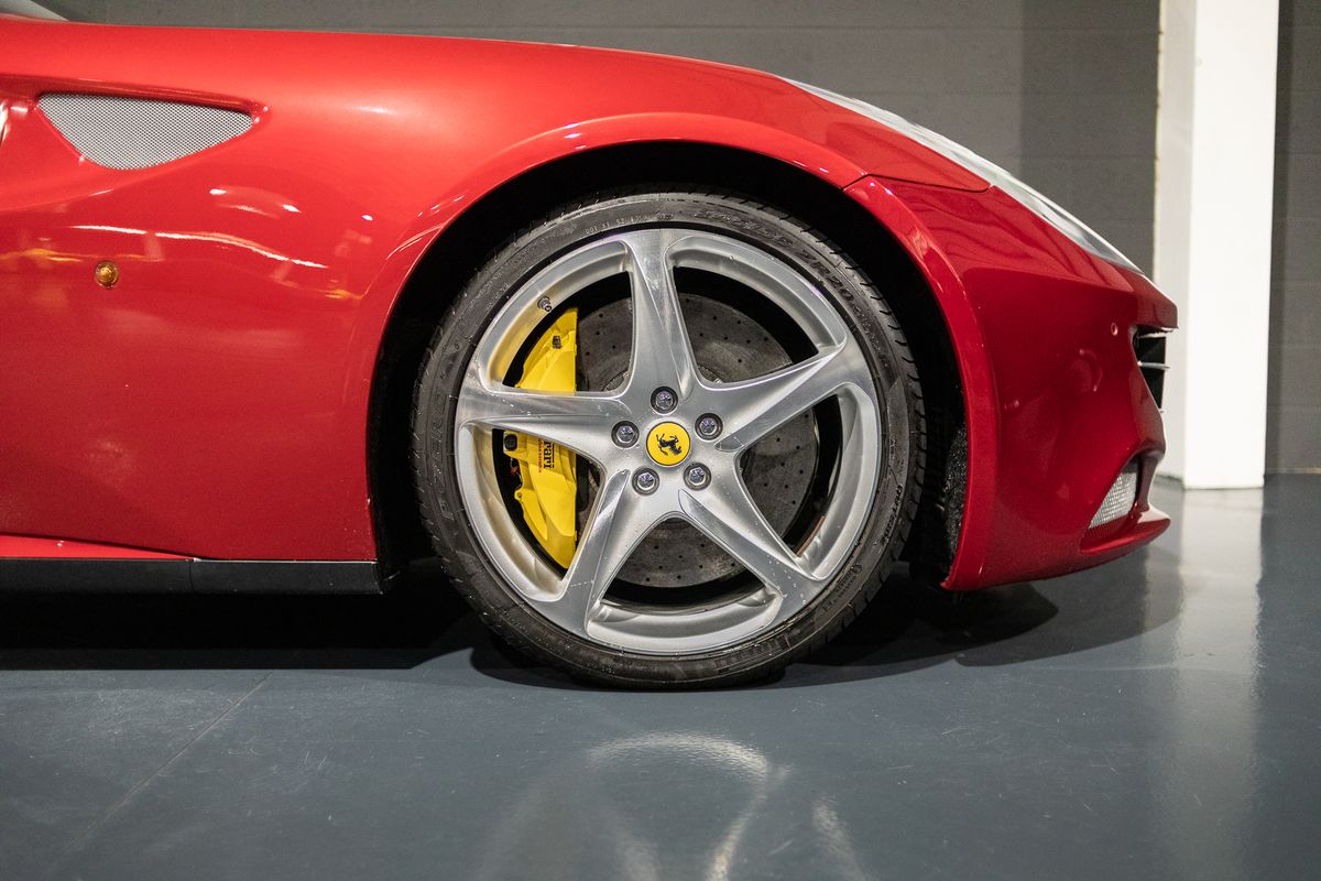 2012 Ferrari FF V12