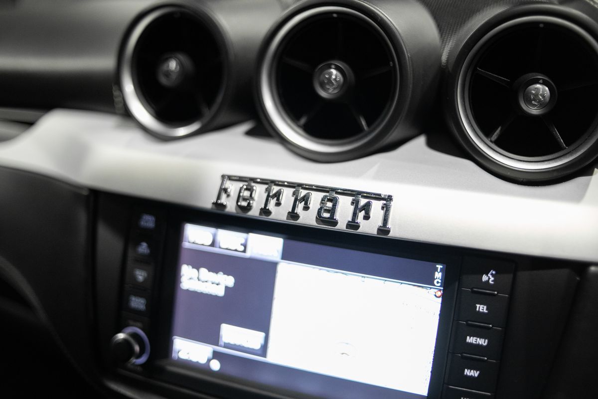 2012 Ferrari FF V12