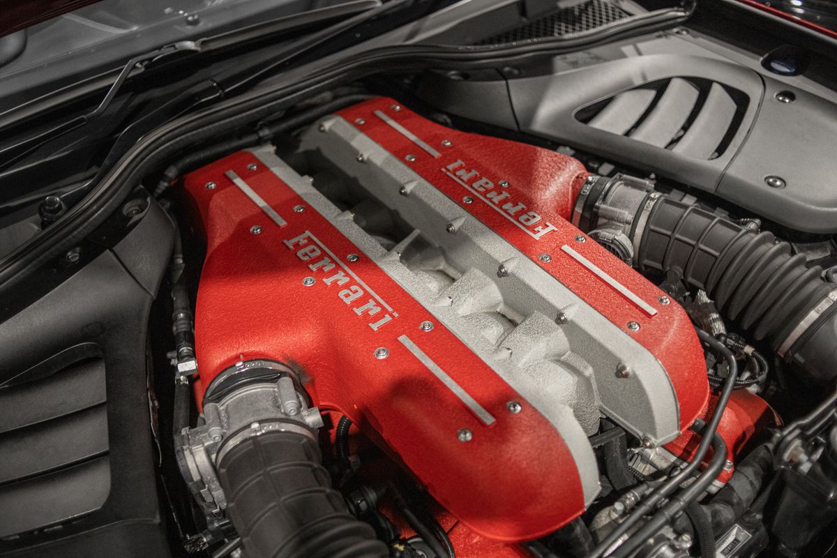 2012 Ferrari FF V12