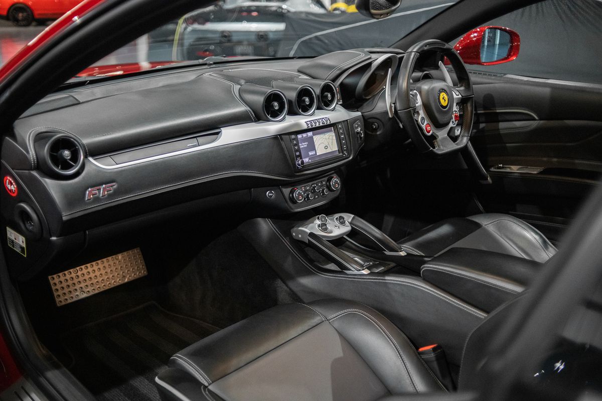 2012 Ferrari FF V12