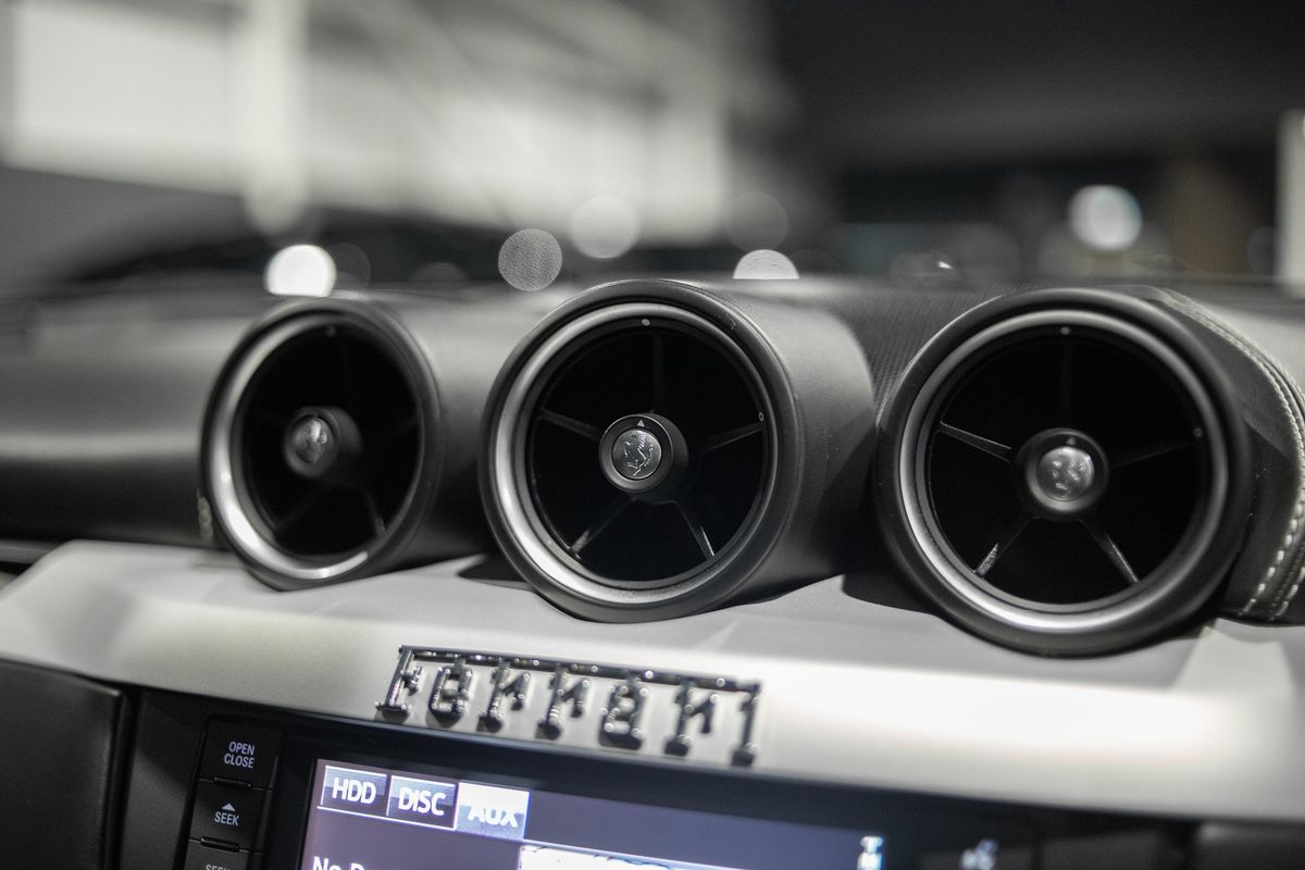 2012 Ferrari FF V12