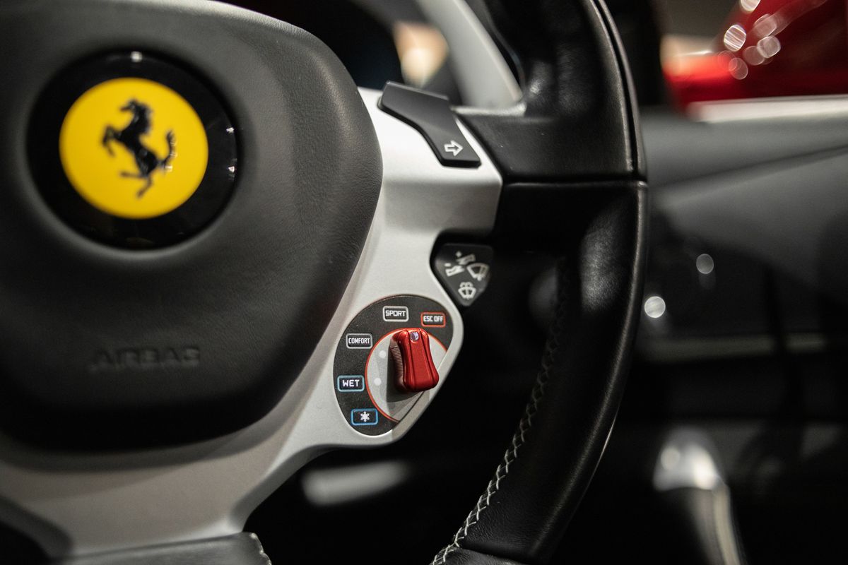 2012 Ferrari FF V12