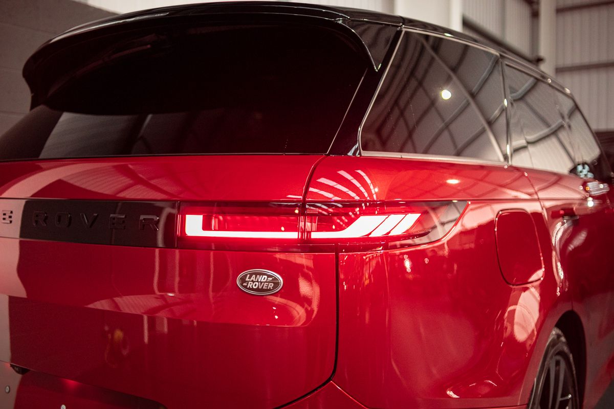 2022 Land Rover Range Rover Sport First Edition 3.0 D350 MHEV