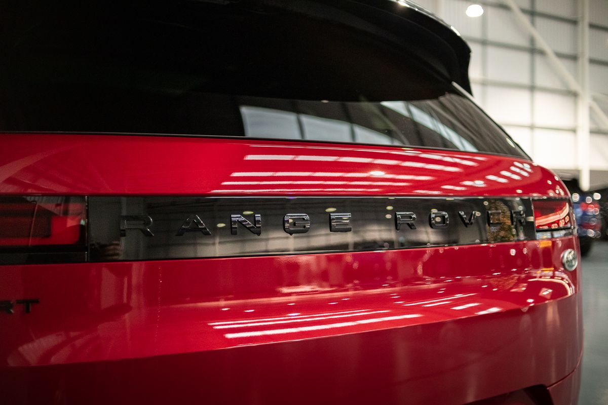 2022 Land Rover Range Rover Sport First Edition 3.0 D350 MHEV