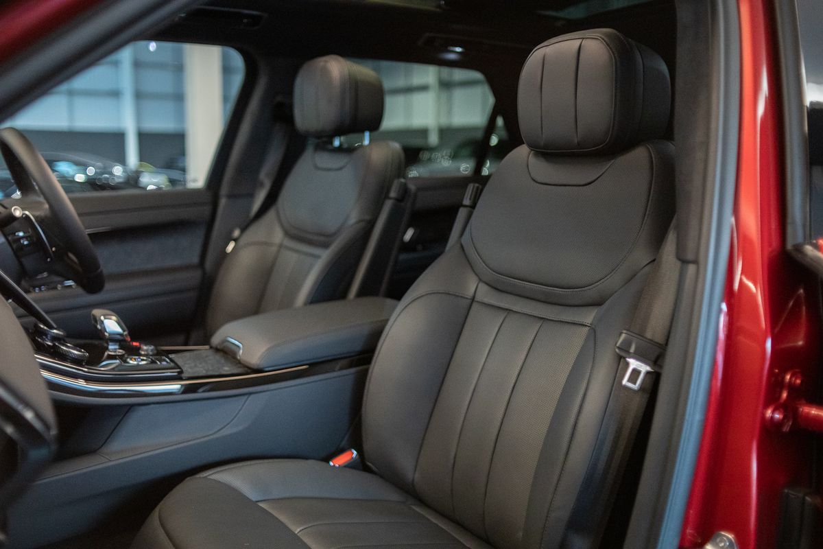 2022 Land Rover Range Rover Sport First Edition 3.0 D350 MHEV