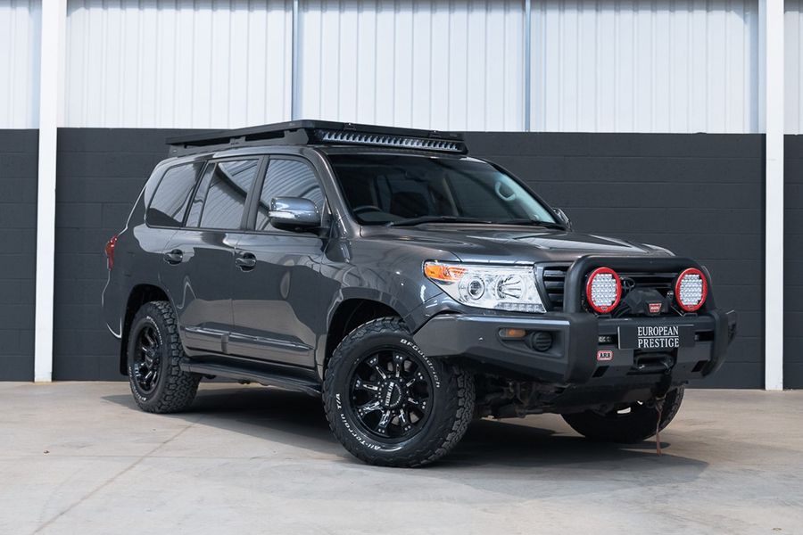 Toyota Landcruiser D-4D V8