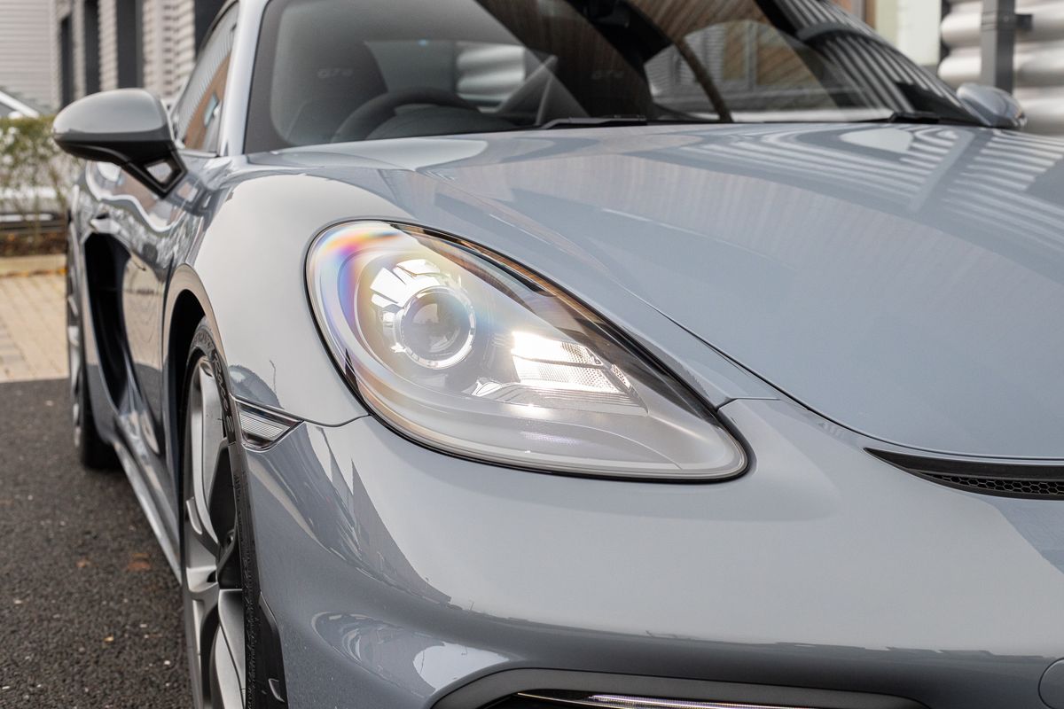 2022 Porsche 718 Cayman GT4 PDK 4.0