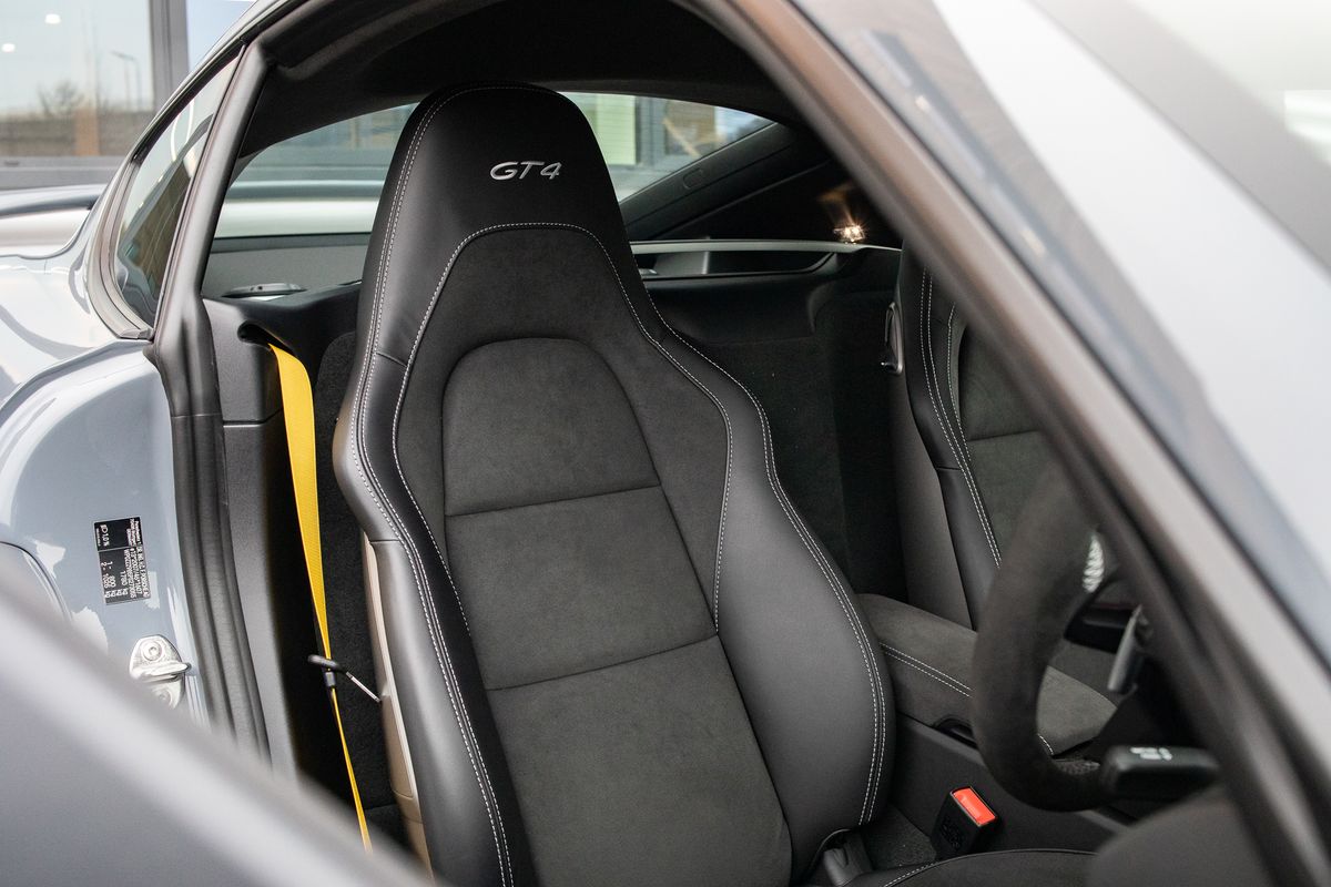 2022 Porsche 718 Cayman GT4 PDK 4.0