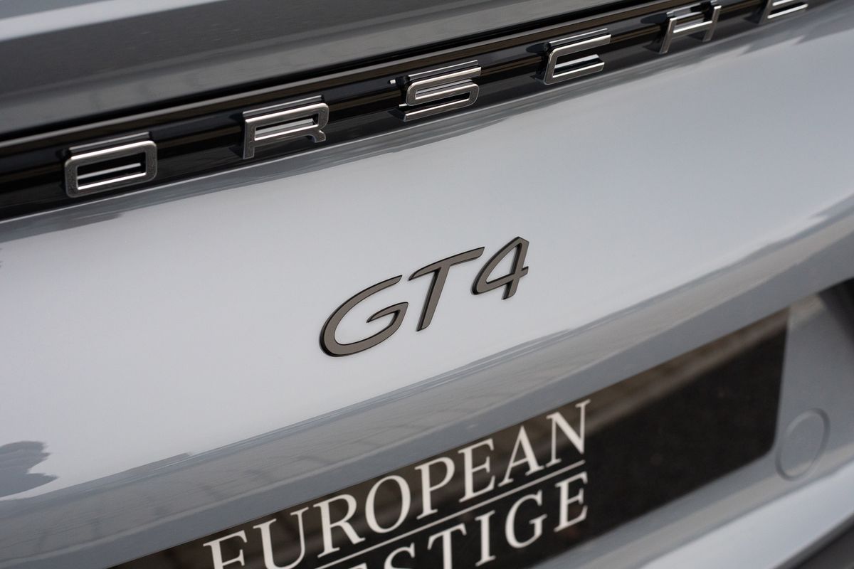 2022 Porsche 718 Cayman GT4 PDK 4.0