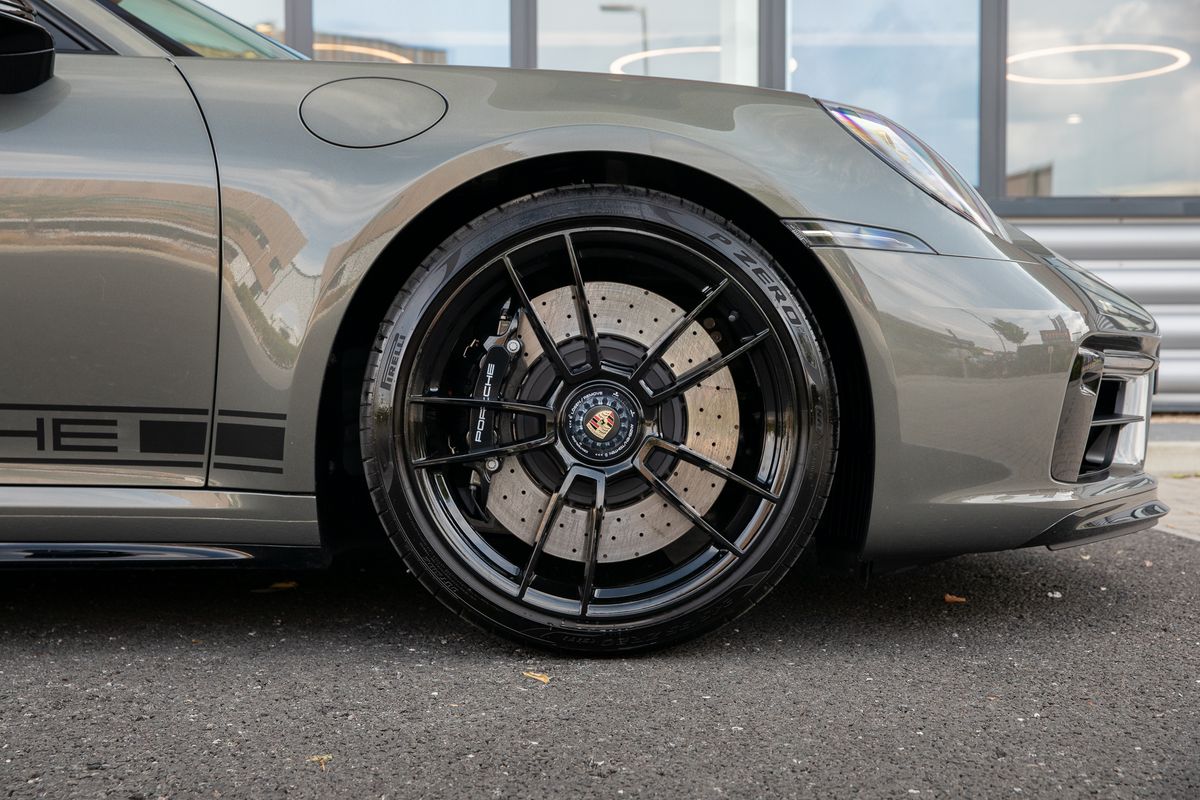 2022 Porsche 911 Carrera 4 GTS 3.0 992 4WD