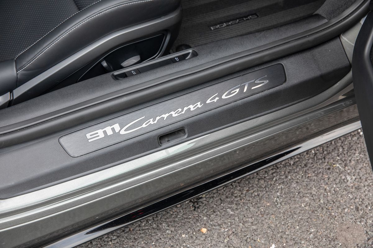 2022 Porsche 911 Carrera 4 GTS 3.0 992 4WD