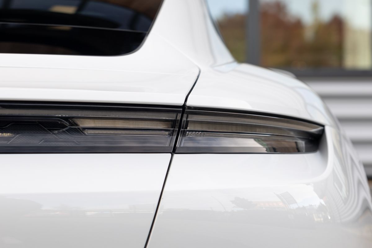 2020 Porsche Taycan Turbo