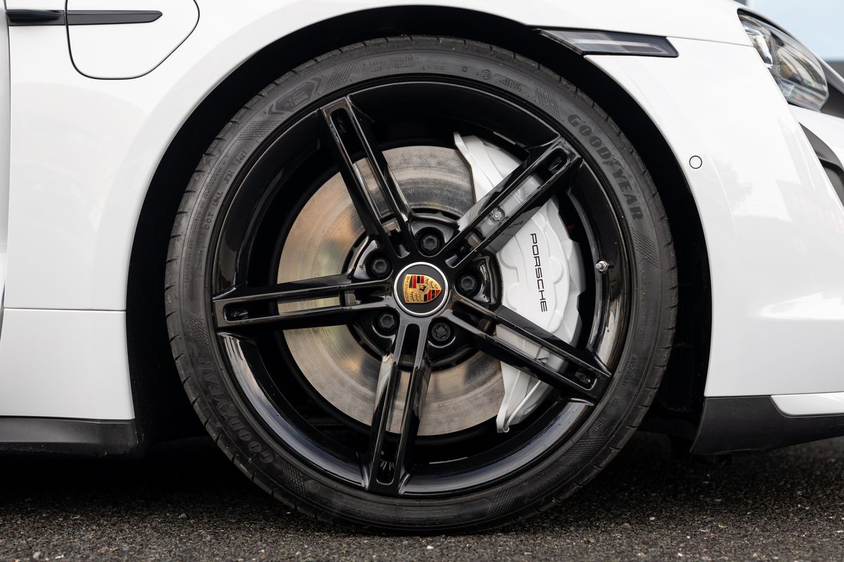 2020 Porsche Taycan Turbo