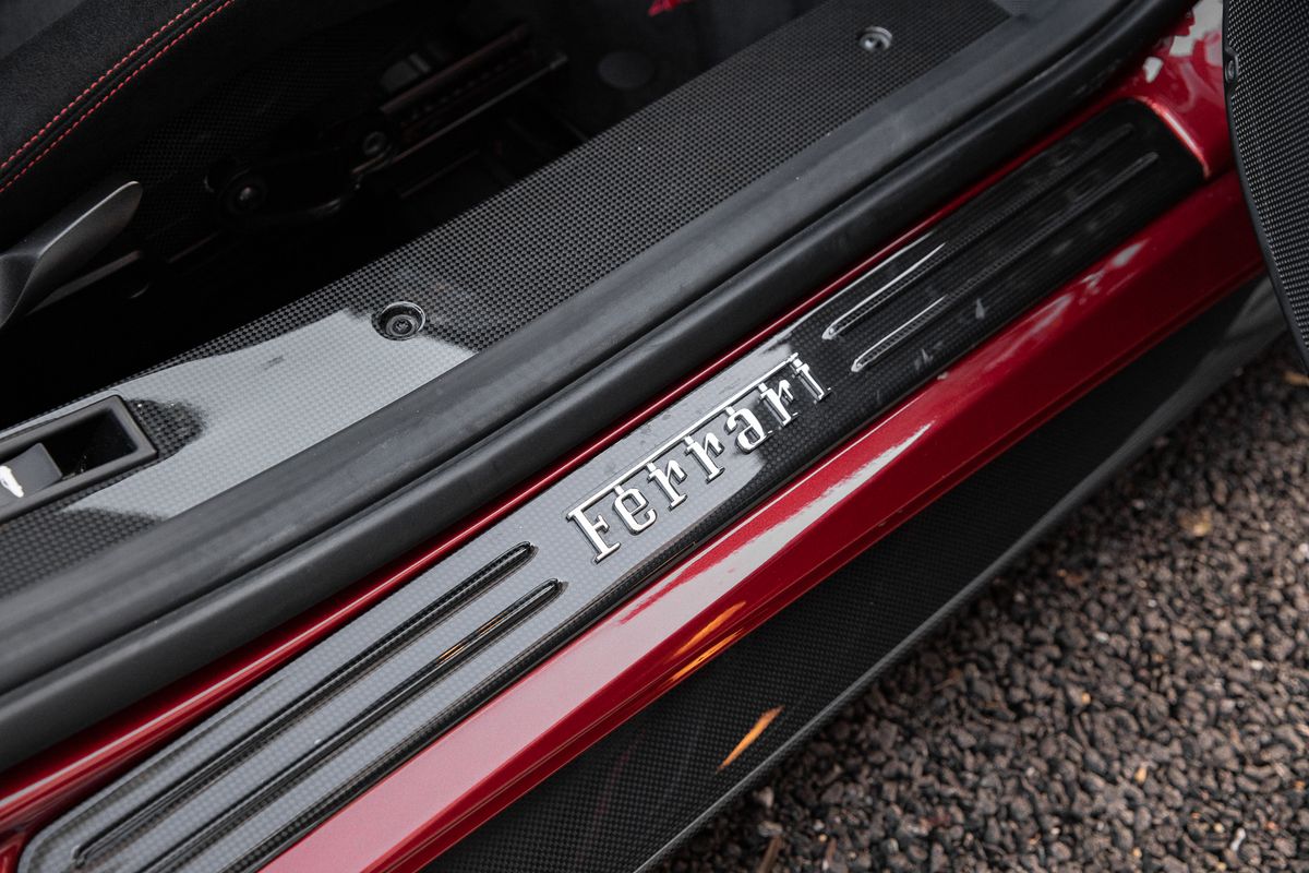 2020 Ferrari 488 Pista Spider 3.9T DCT