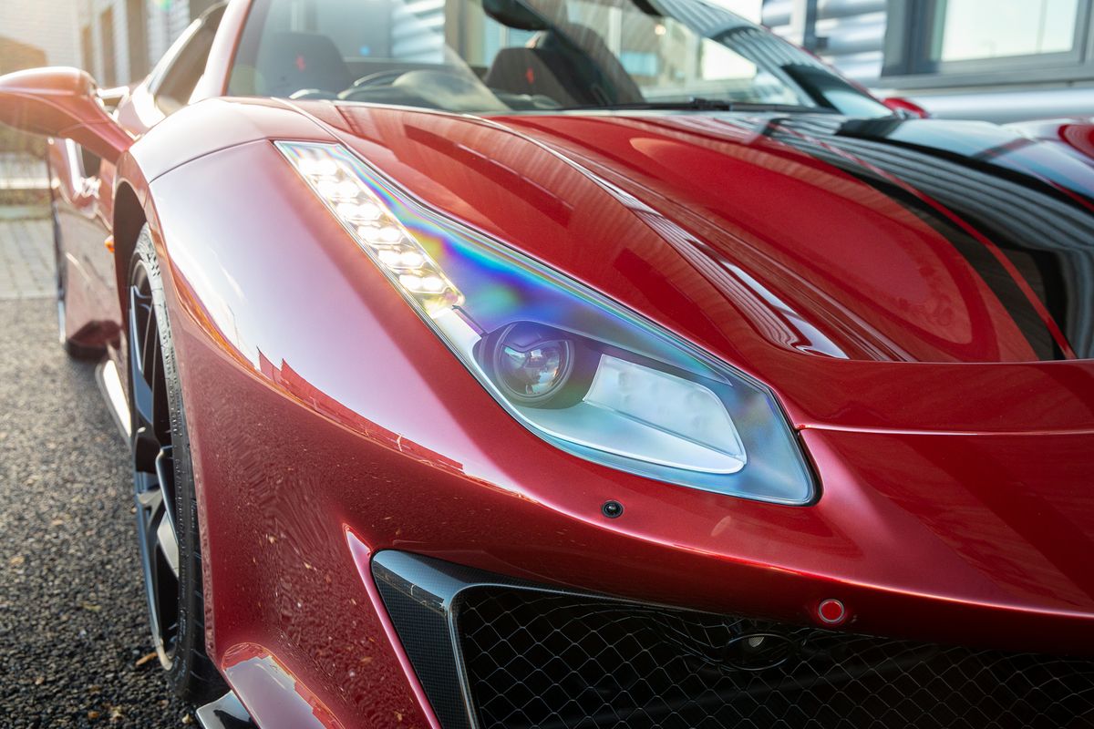 2020 Ferrari 488 Pista Spider 3.9T DCT
