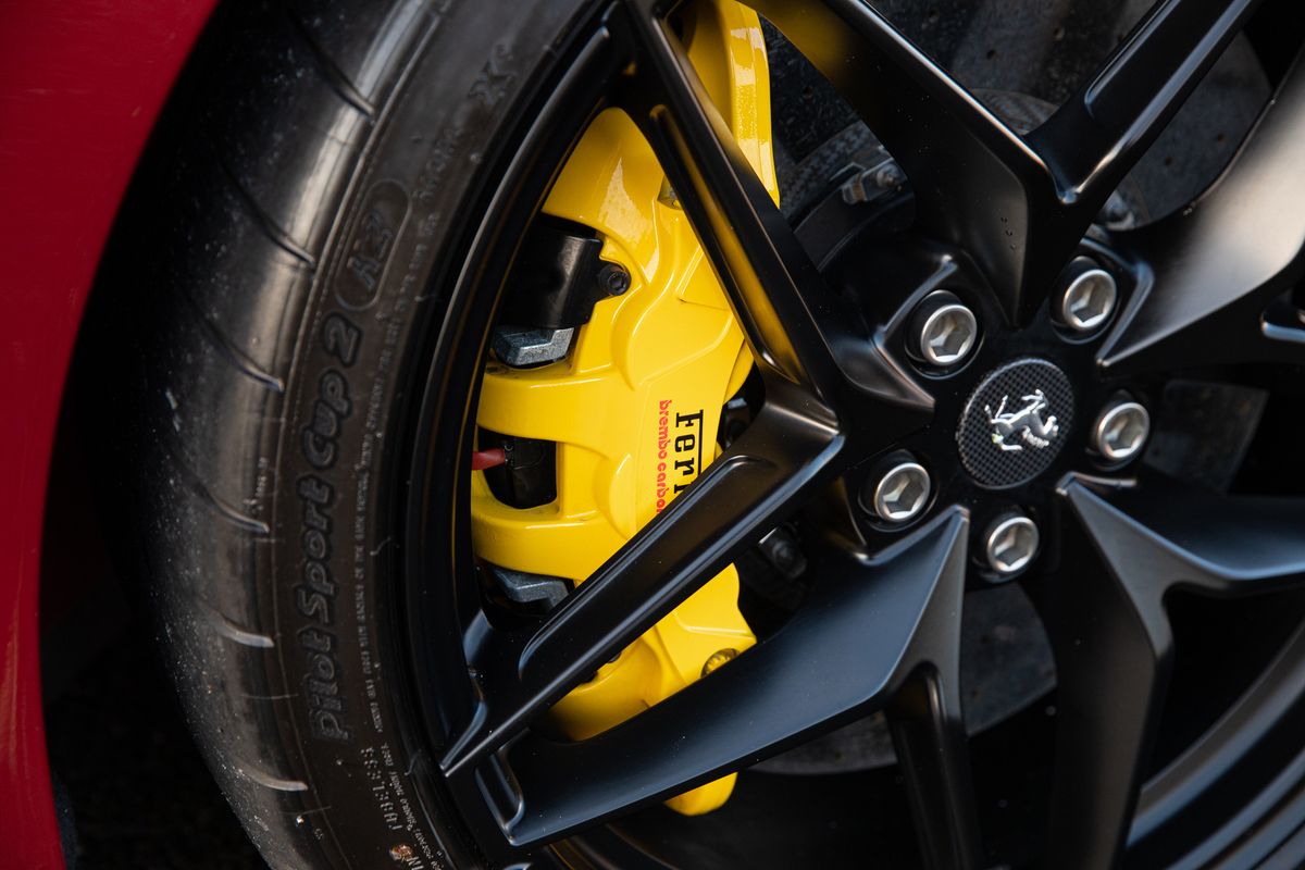 2020 Ferrari 488 Pista Spider 3.9T DCT