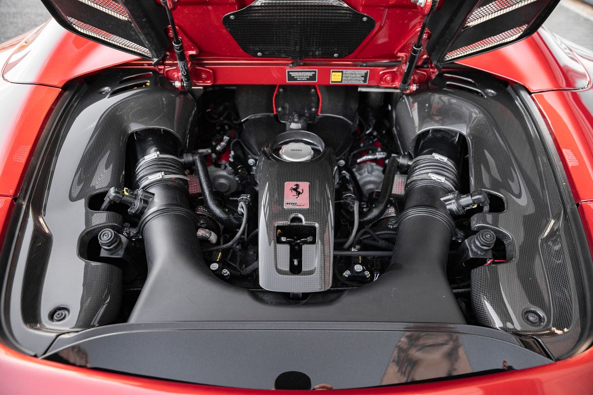 2020 Ferrari 488 Pista Spider 3.9T DCT