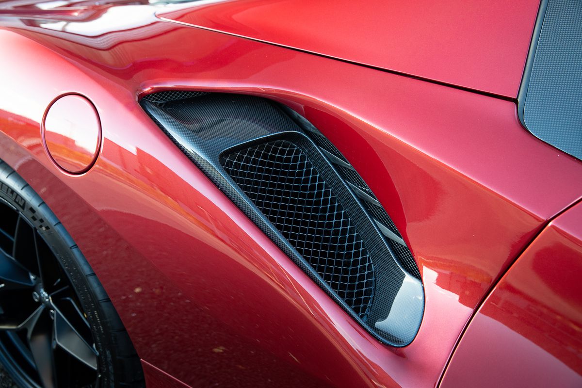 2020 Ferrari 488 Pista Spider 3.9T DCT