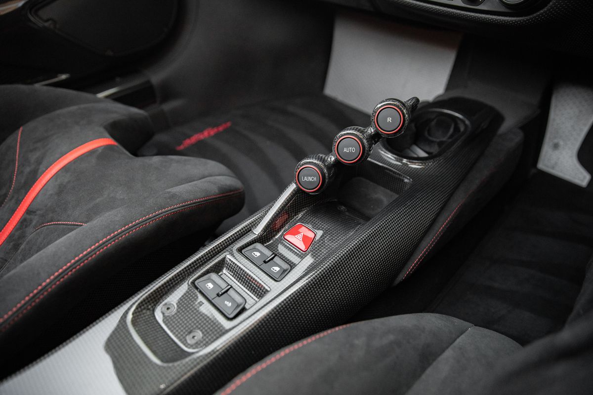2020 Ferrari 488 Pista Spider 3.9T DCT