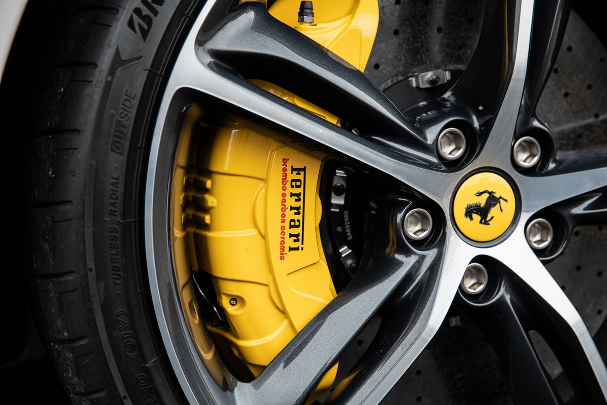 2022 Ferrari 296 GTB 3.0T V6 7.45kWh F1 DCT