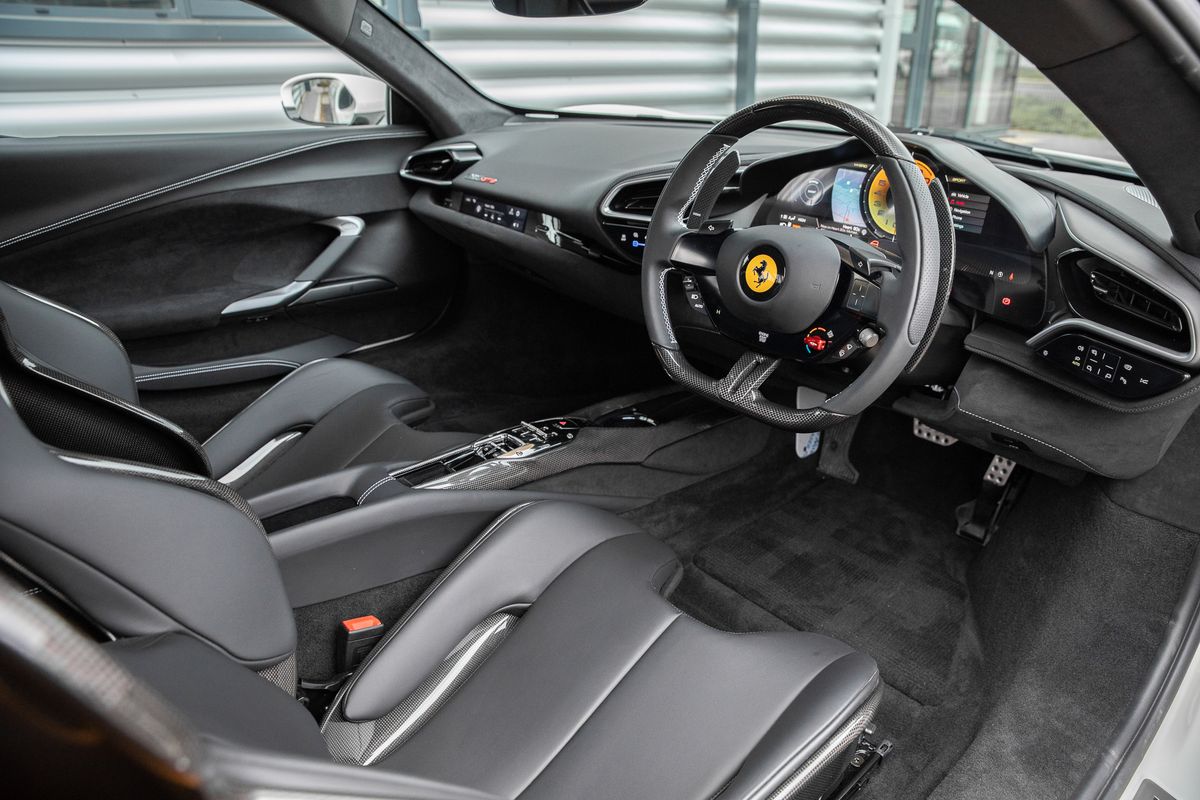 2022 Ferrari 296 GTB 3.0T V6 7.45kWh F1 DCT