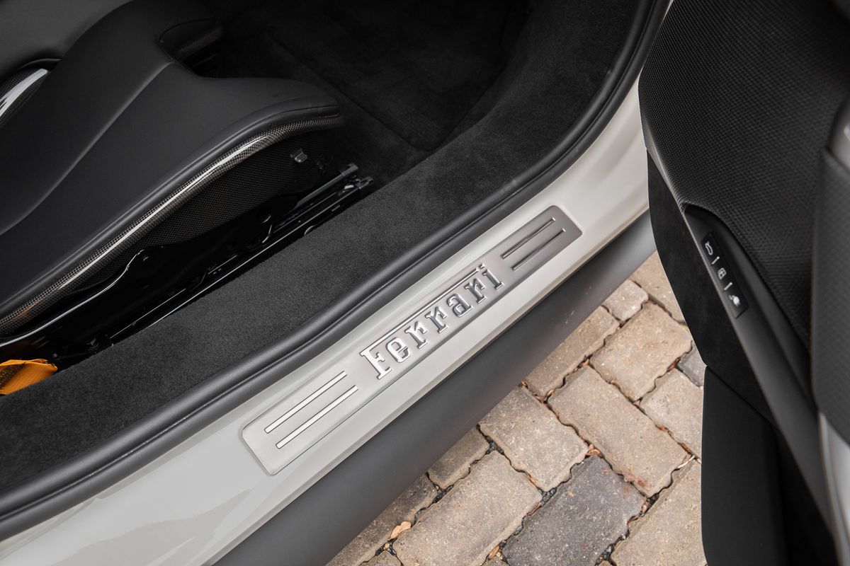 2022 Ferrari 296 GTB 3.0T V6 7.45kWh F1 DCT