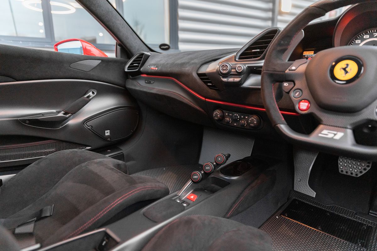 2020 Ferrari 488 Pista Piloti