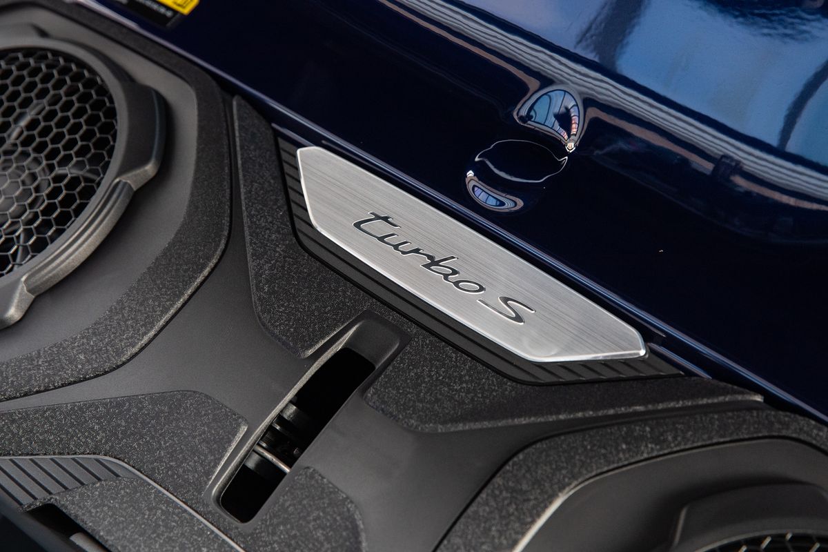 2023 Porsche 911 992 Turbo S 3.7T