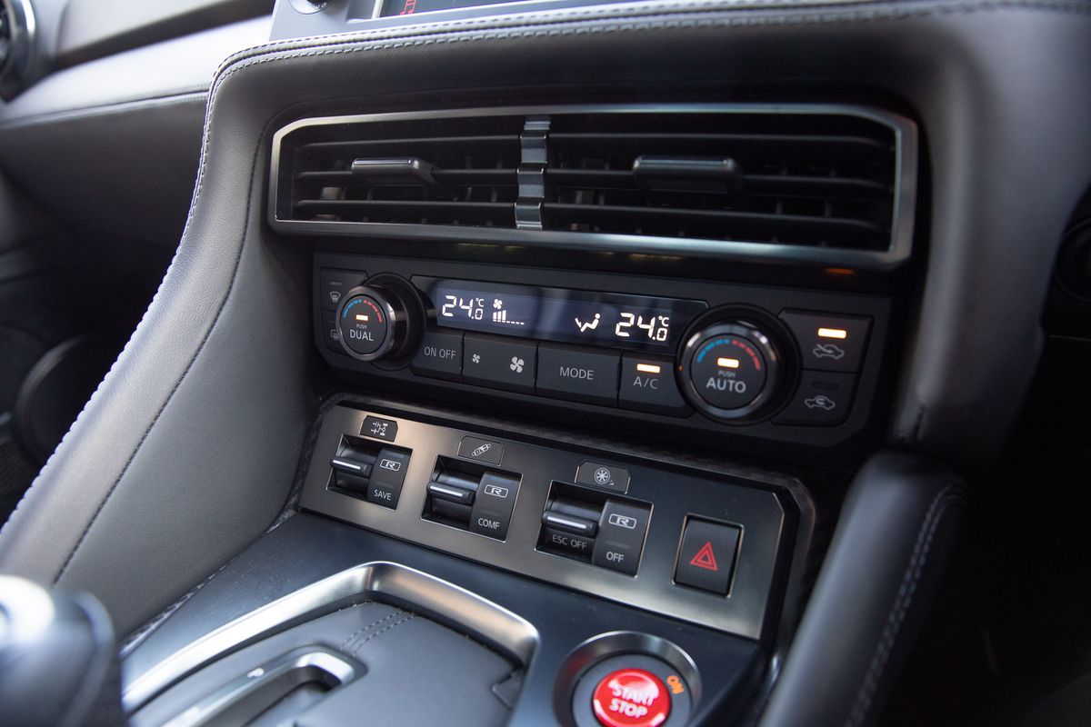 2021 Nissan GT-R Prestige 3.8 V6