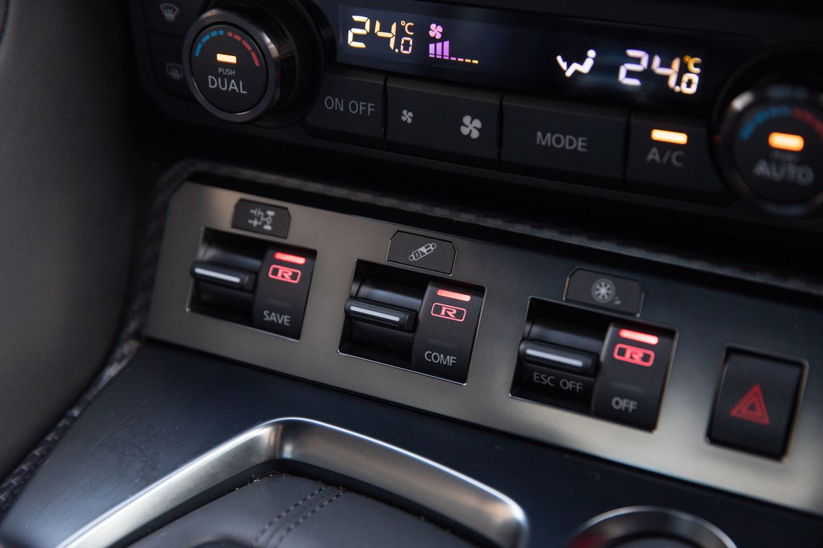 2021 Nissan GT-R Prestige 3.8 V6