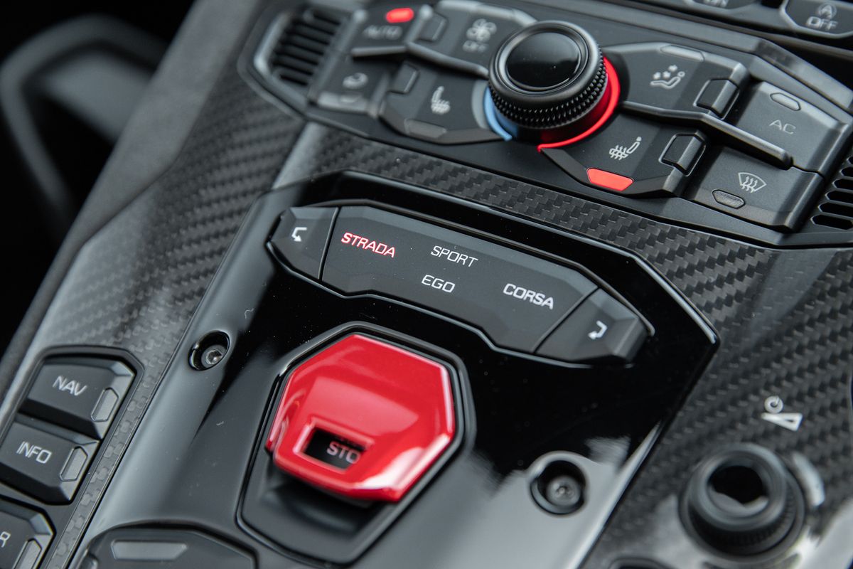 2022 Lamborghini Aventador Ultimae Roadster 6.5 V12 LP780-4