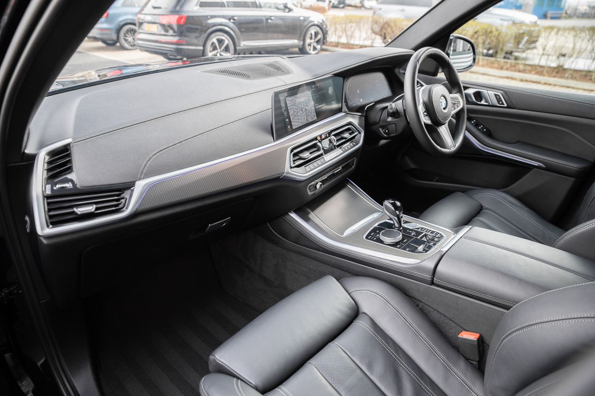2022 BMW X5 xDrive40D M Sport