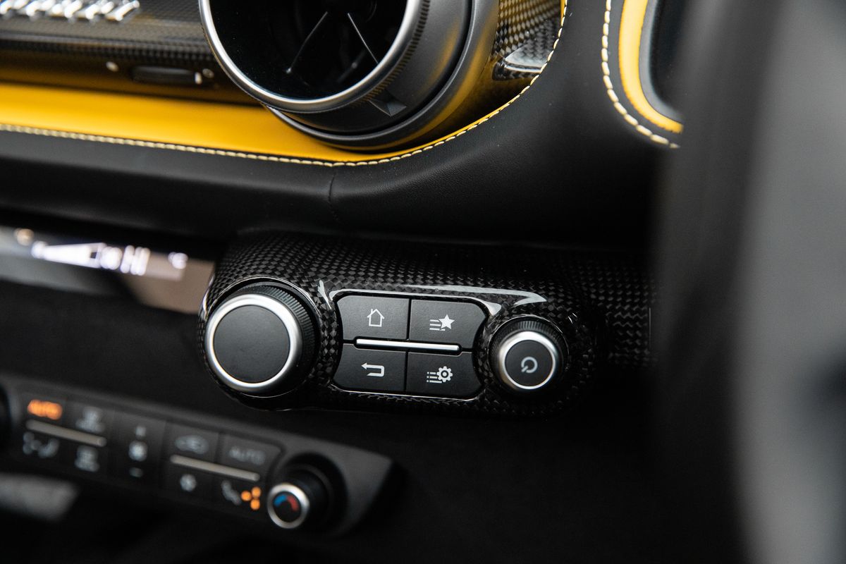 2020 Ferrari 812 GTS