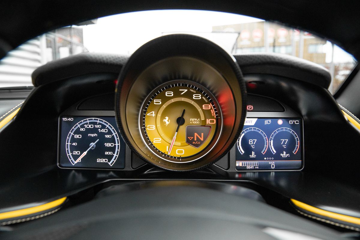 2020 Ferrari 812 GTS