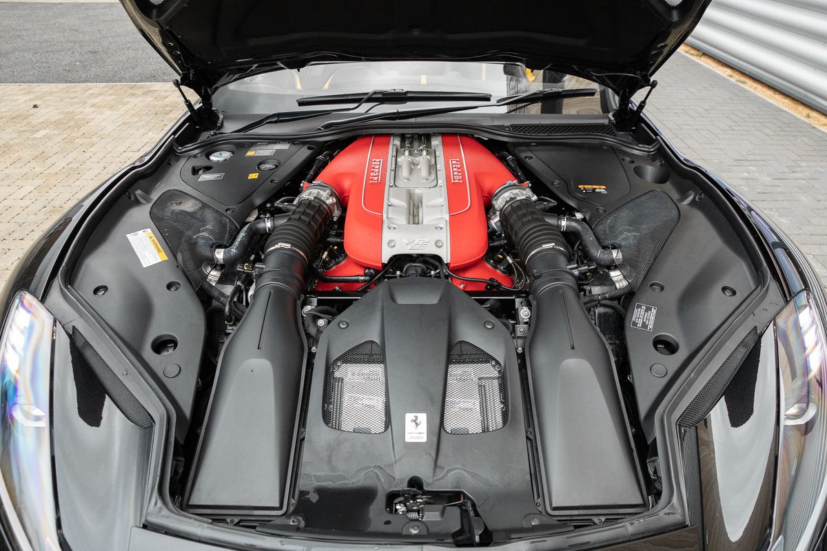 2020 Ferrari 812 GTS