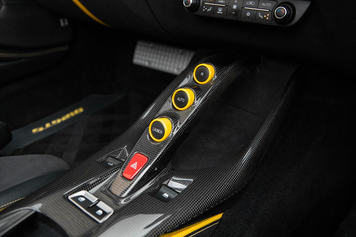 2020 Ferrari 812 GTS