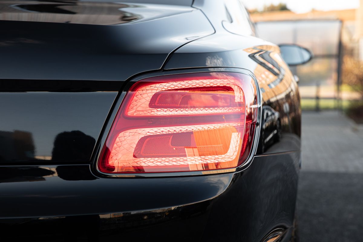 2022 Bentley Flying Spur V8