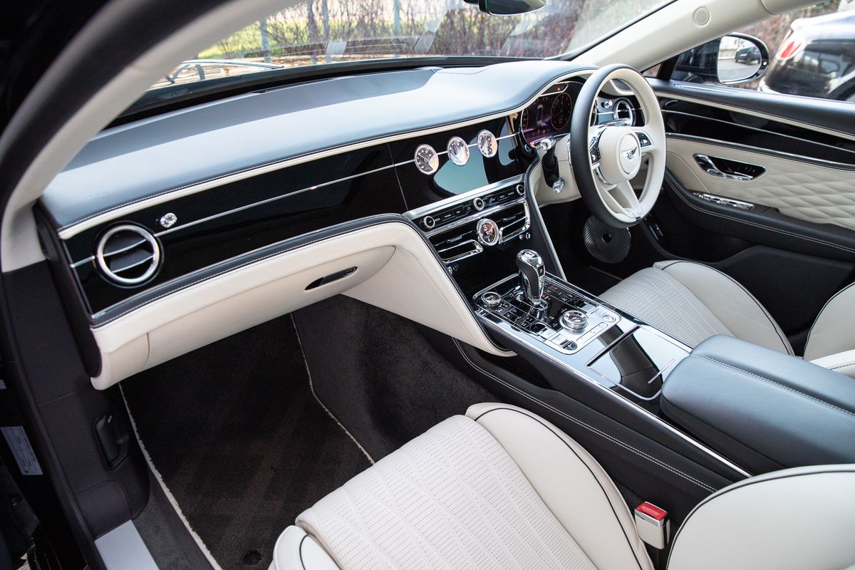2022 Bentley Flying Spur V8