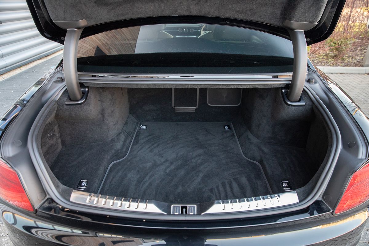 2022 Bentley Flying Spur V8