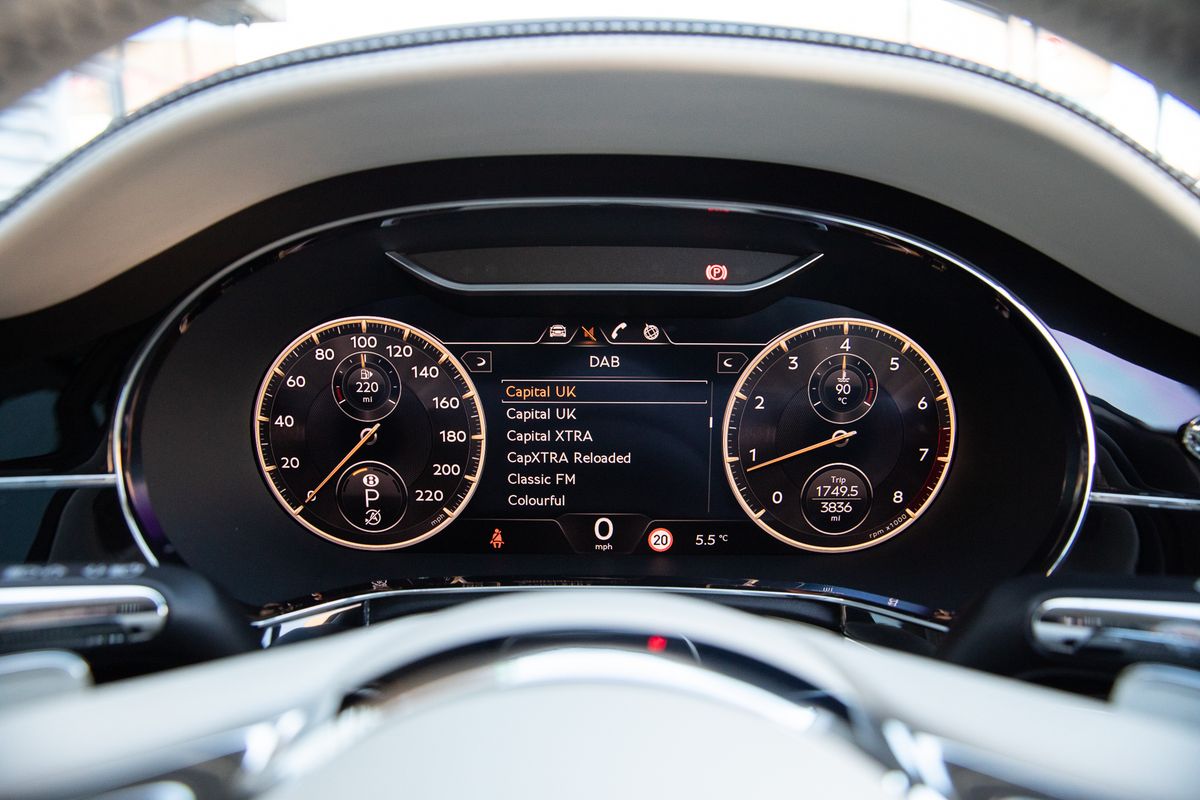 2022 Bentley Flying Spur V8