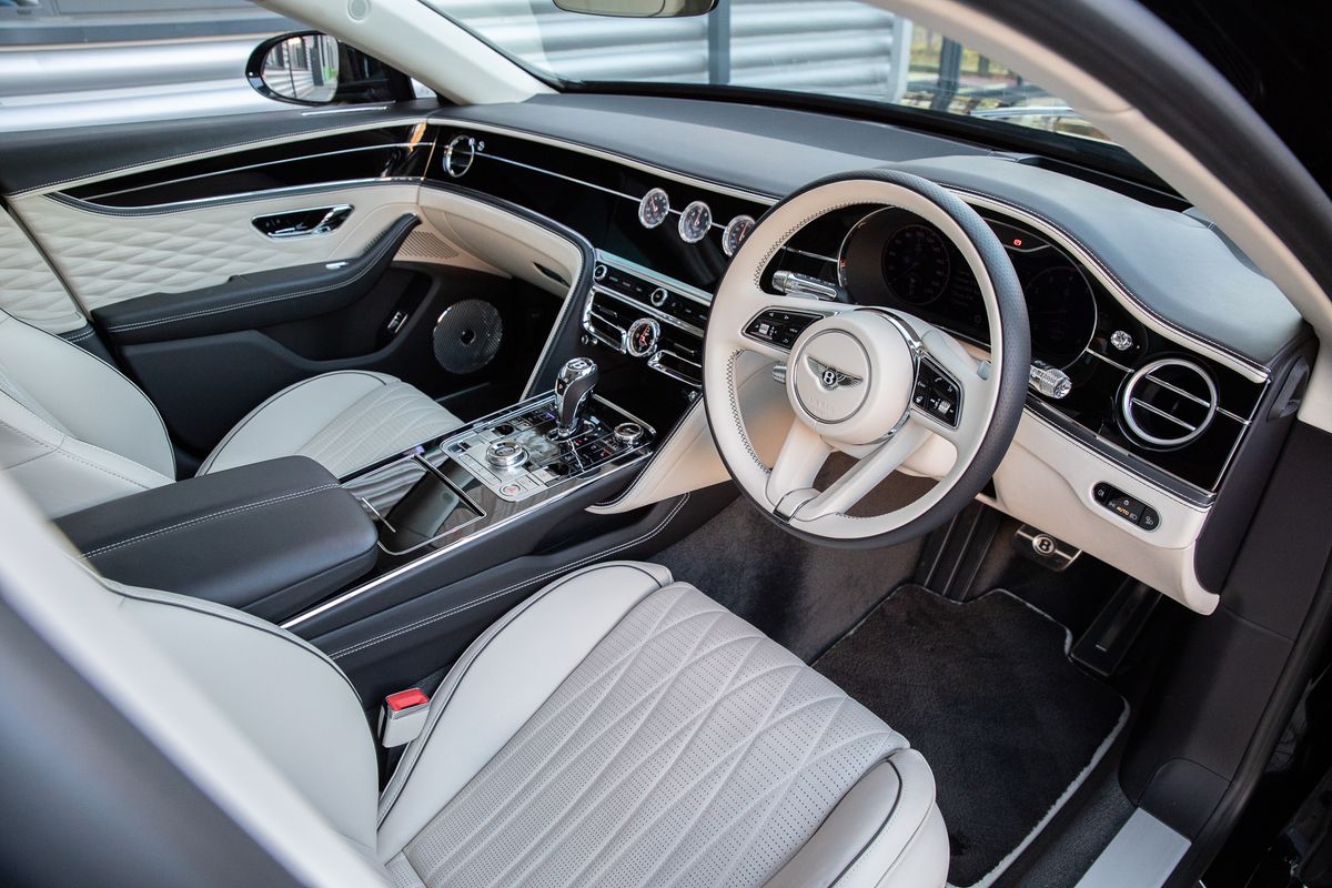2022 Bentley Flying Spur V8