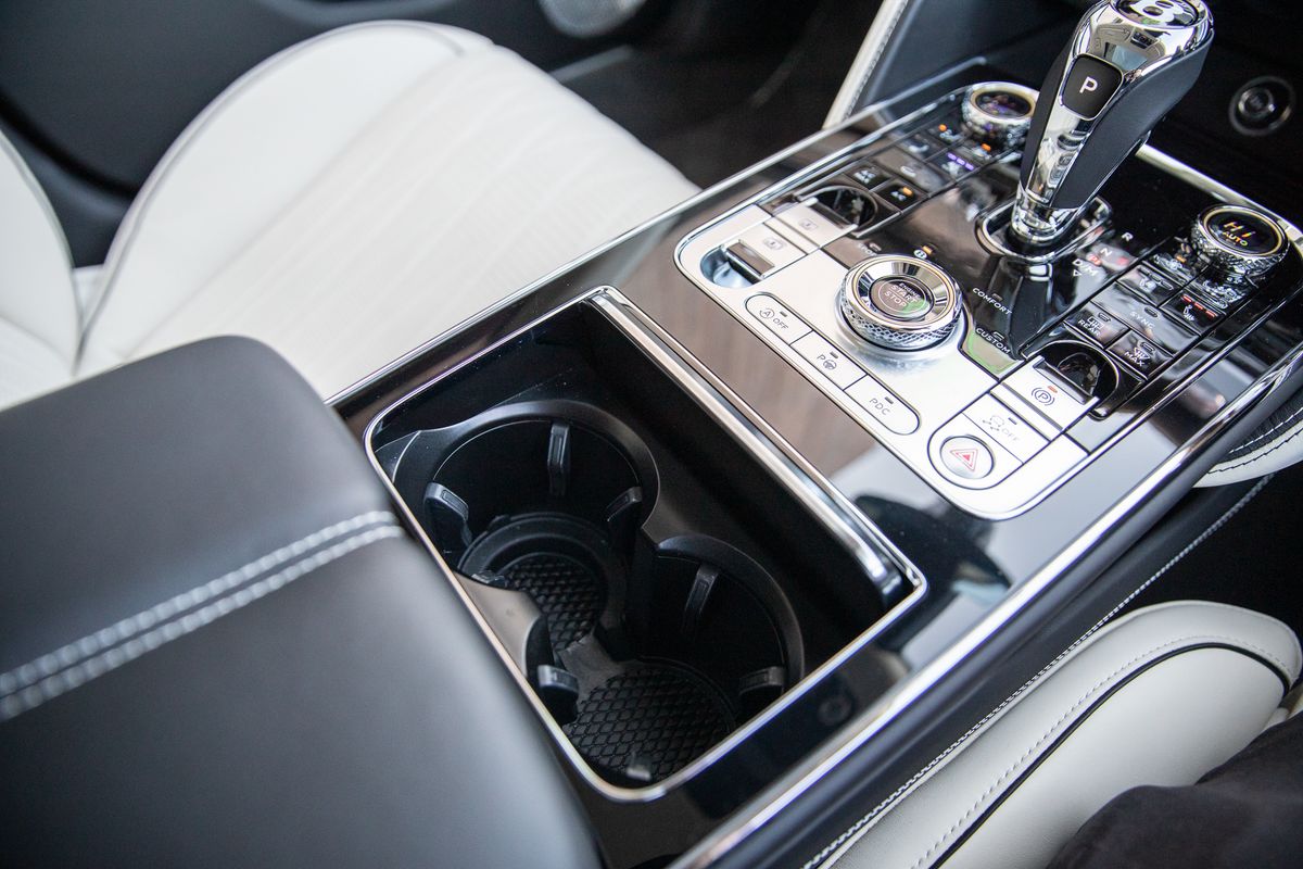 2022 Bentley Flying Spur V8