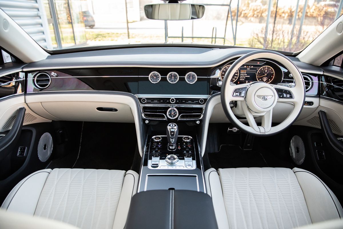2022 Bentley Flying Spur V8
