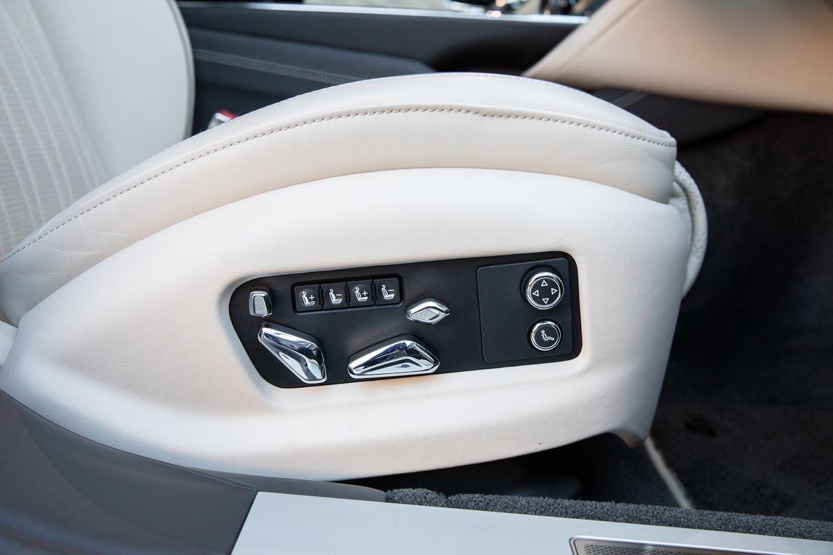 2022 Bentley Flying Spur V8