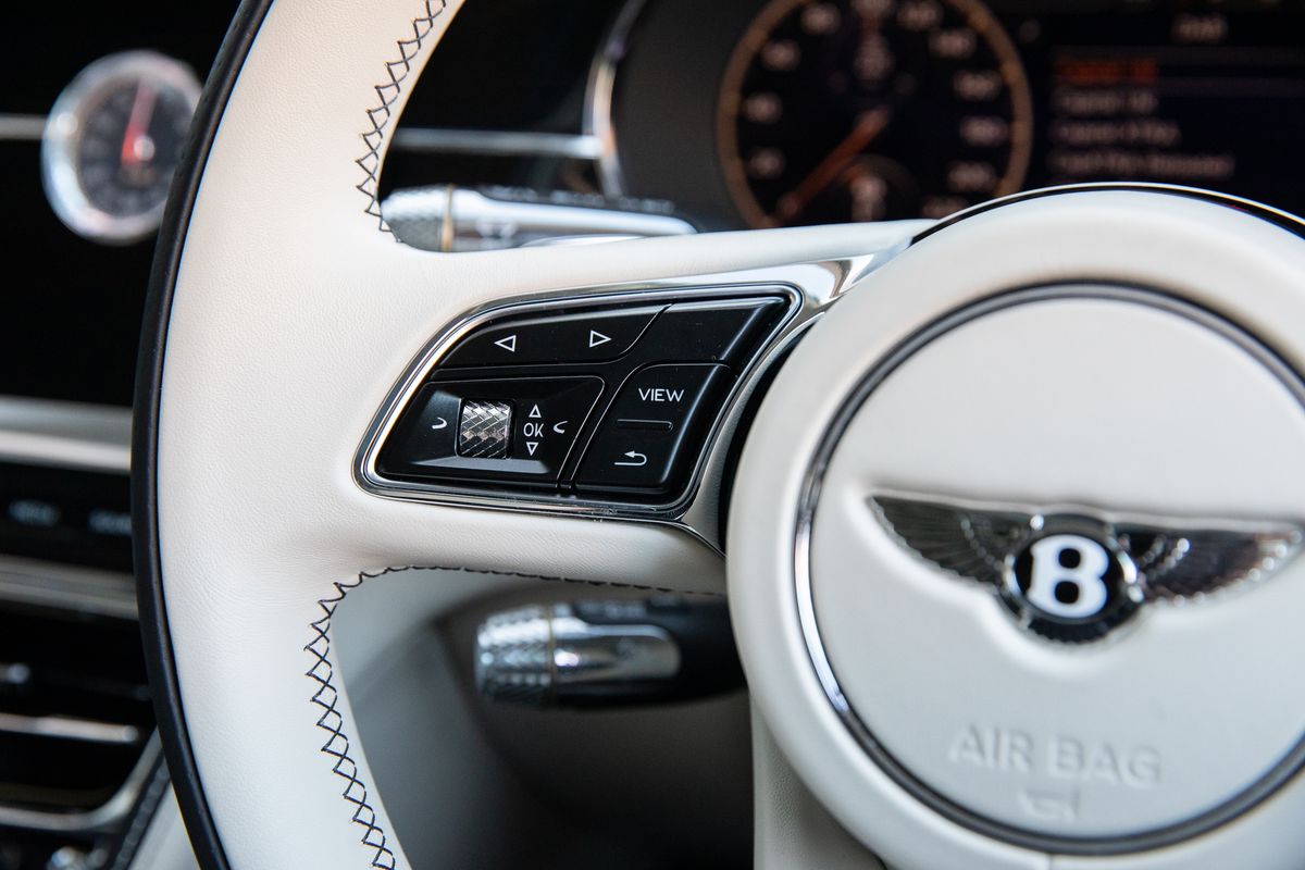 2022 Bentley Flying Spur V8