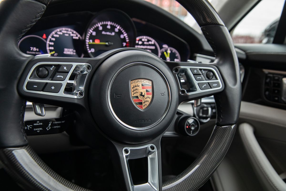 2019 Porsche Panamera Turbo S E-Hybrid