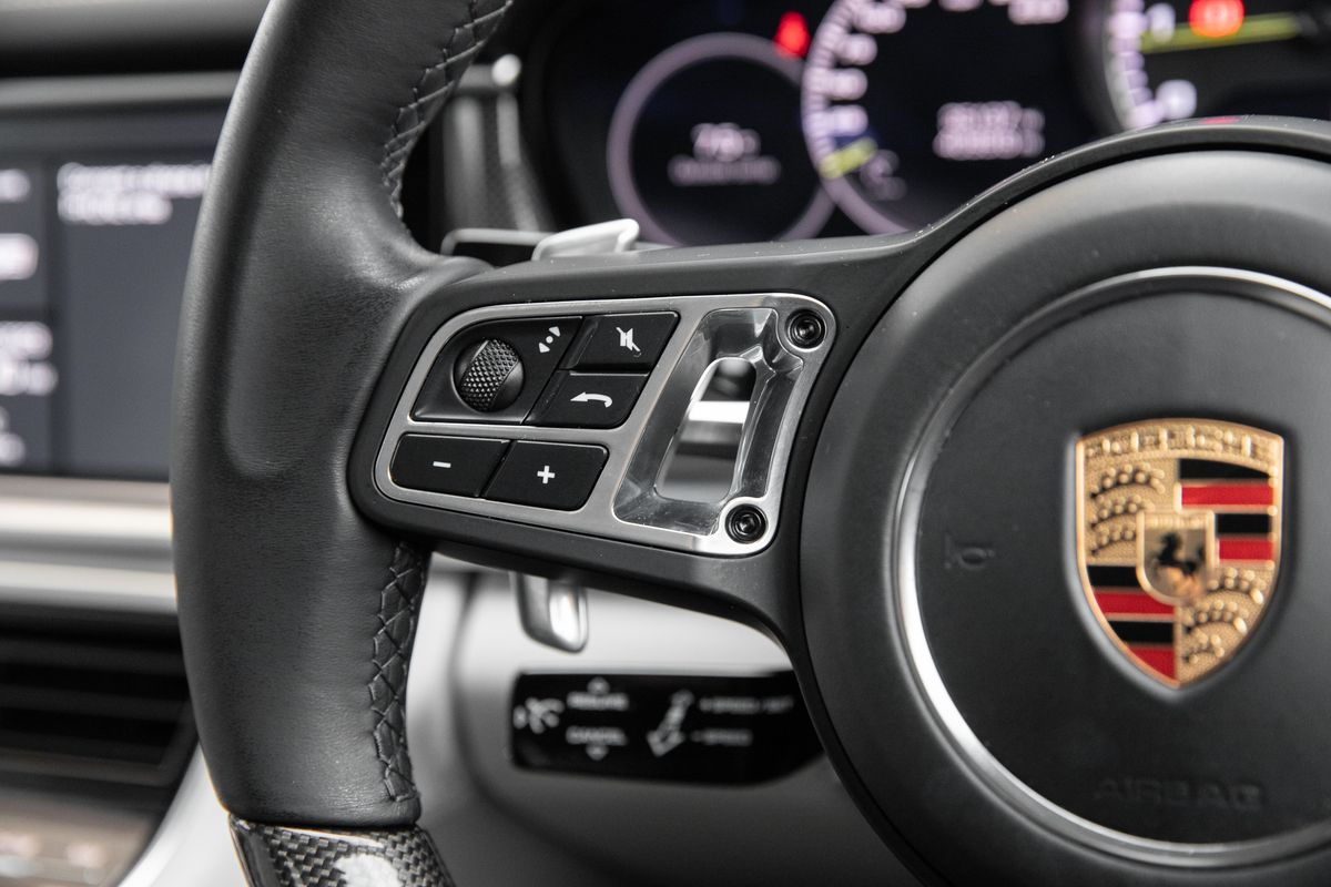 2019 Porsche Panamera Turbo S E-Hybrid