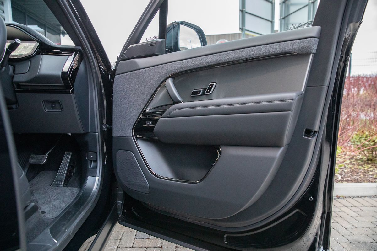 2023 Land Rover Range Rover Sport D300 MHEV Dynamic SE