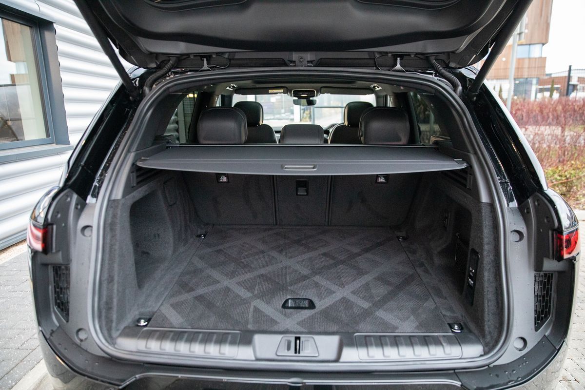 2023 Land Rover Range Rover Sport D300 MHEV Dynamic SE