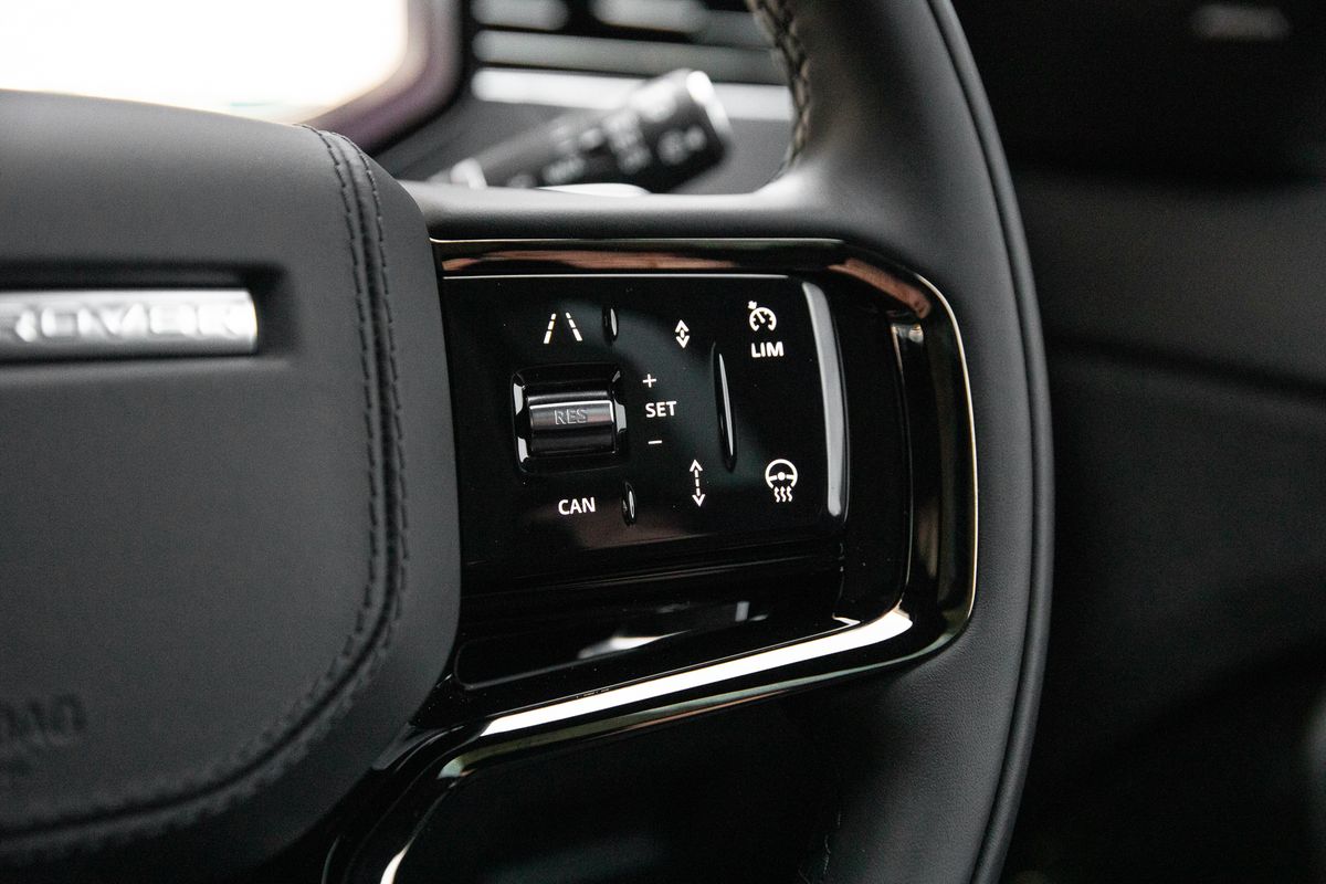 2023 Land Rover Range Rover Sport D300 MHEV Dynamic SE